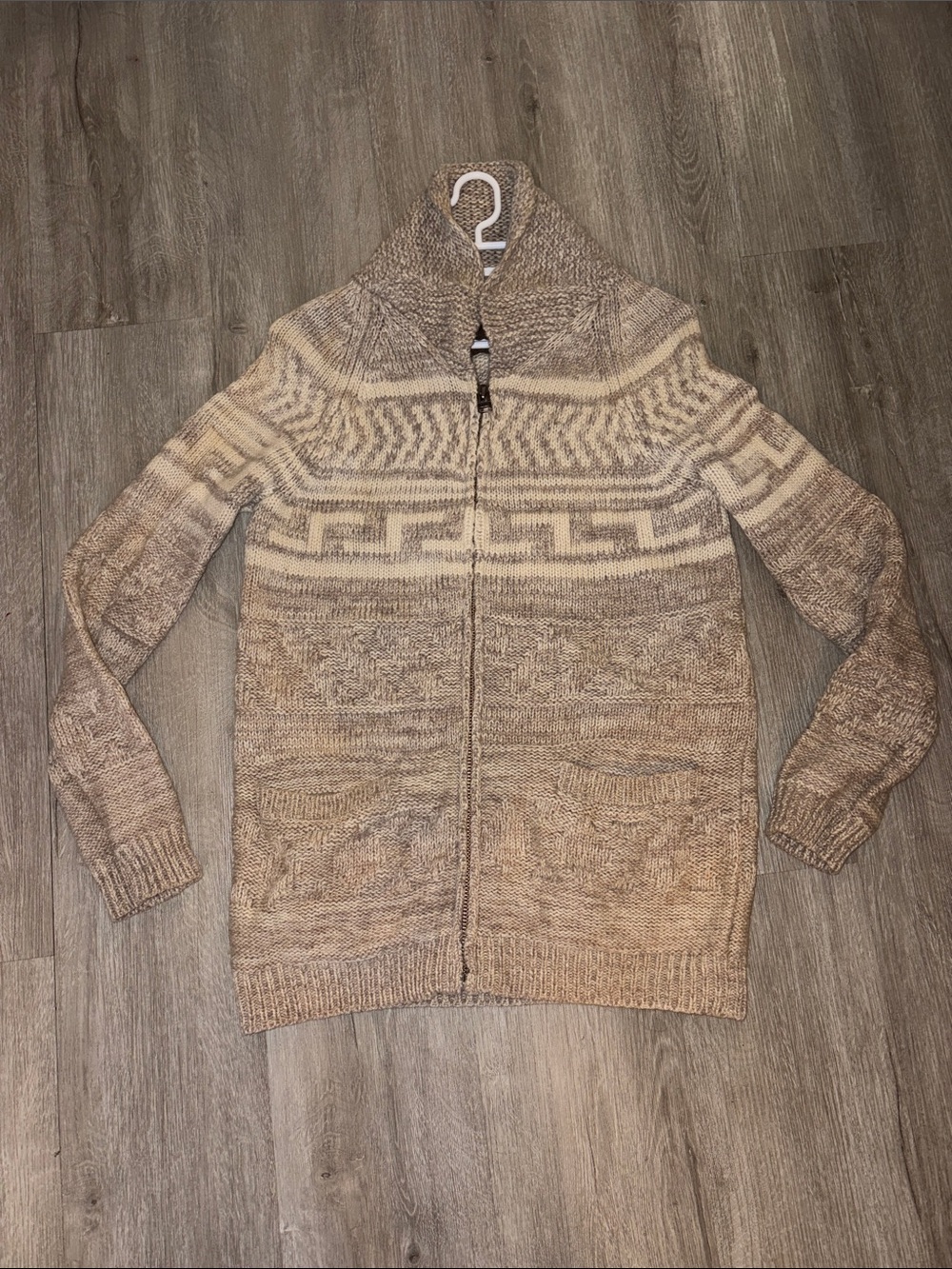 TNA lamb wool sweater